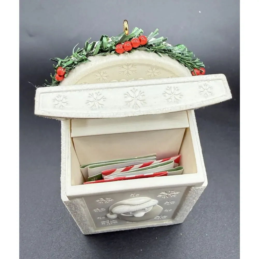 Hallmark Letters For Santa Cards Envelopes Interactive Mailbox Ornament EUC Lo16